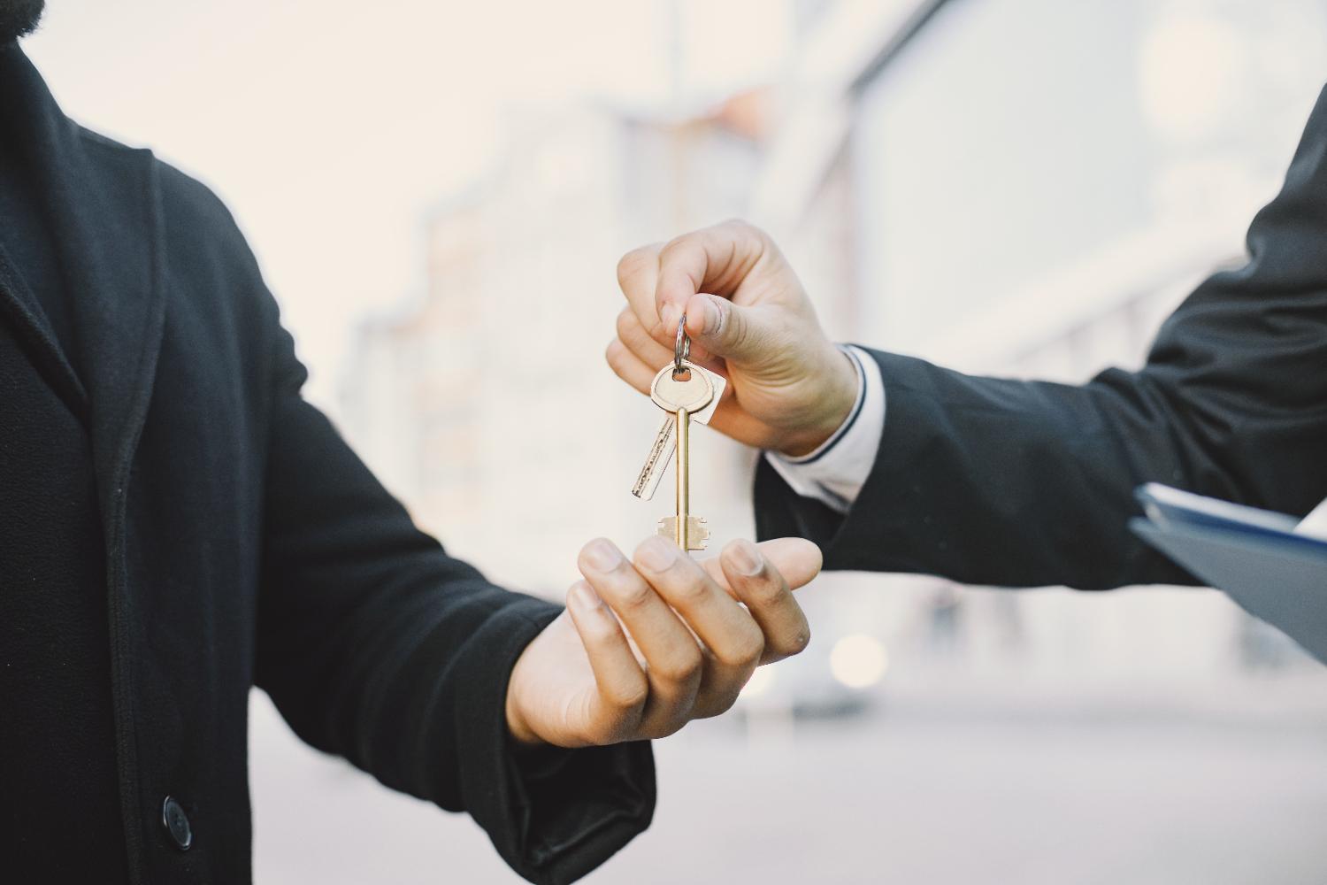 holding inmobiliario